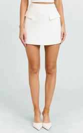 White Tulip Shape Pocket Flap Mini Skirt
