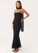 Under the Pagoda Maxi Dress - Black